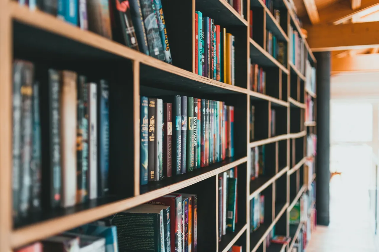 Издательство Bonnier Books разорвало отношения с Кристофером Берри-Ди