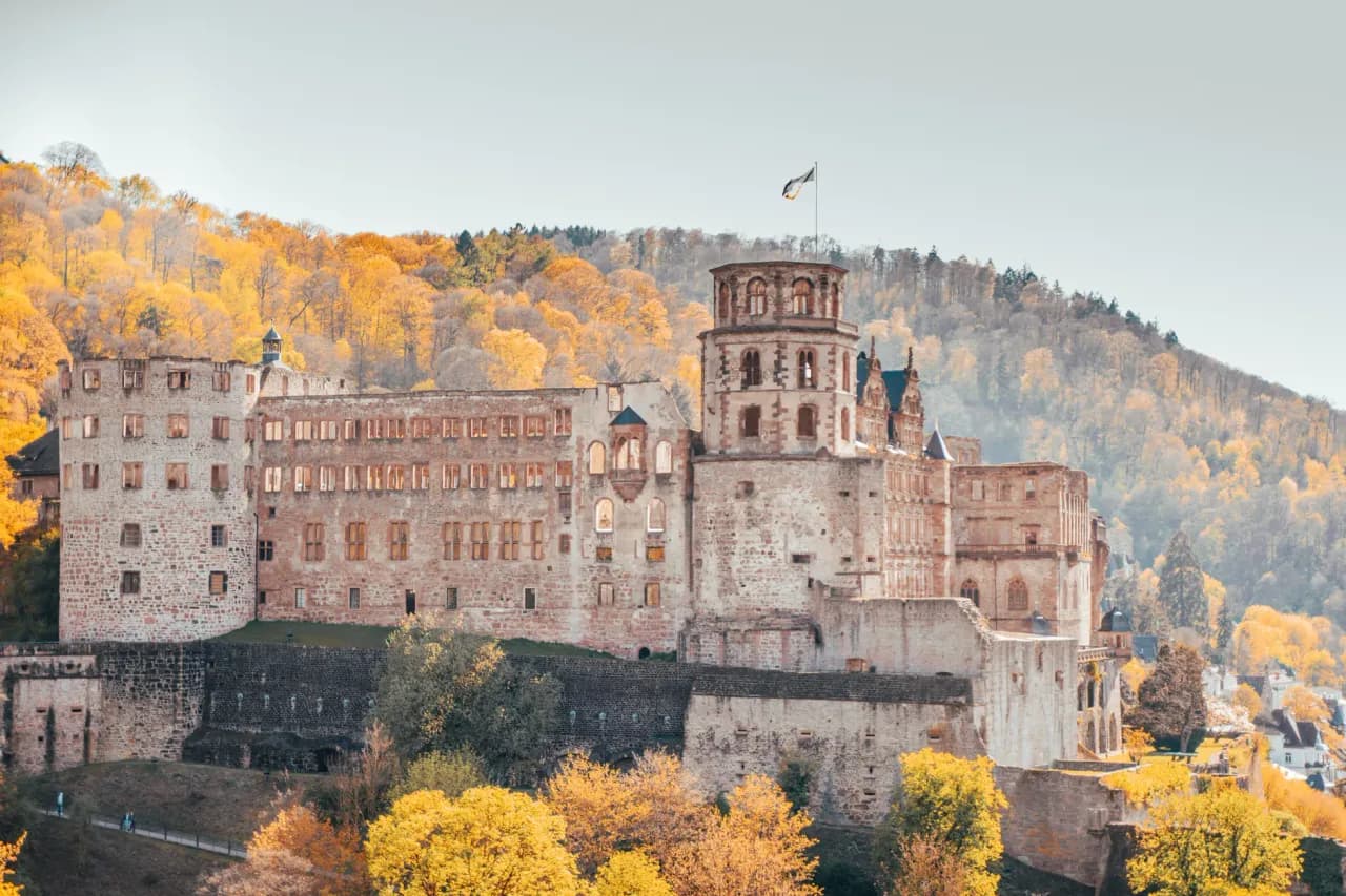 Expedia: Where to Find Budget-Friendly Autumn Getaways in 2026