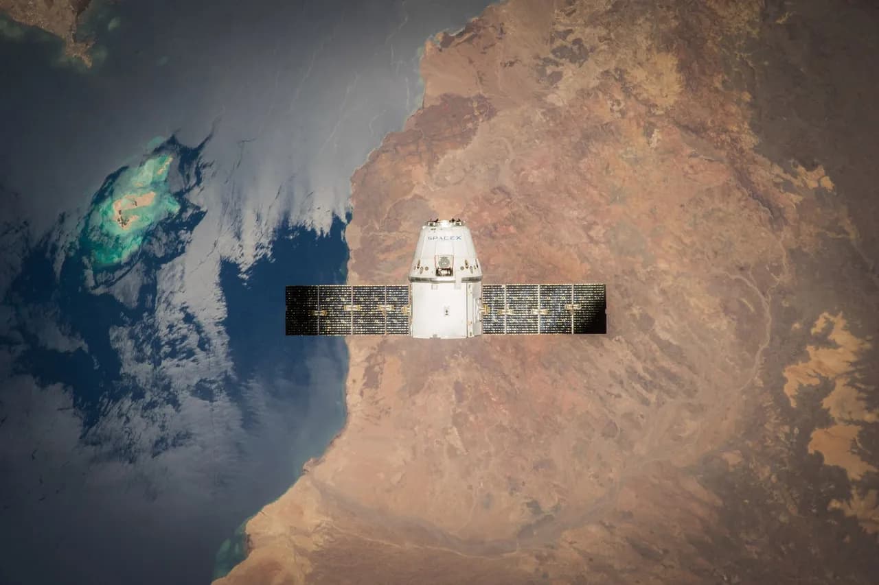 Обломки корабля SpaceX Starship привлекли внимание жителей острова в Индийском океане